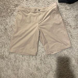 Lululemon men’s commission short 9 “